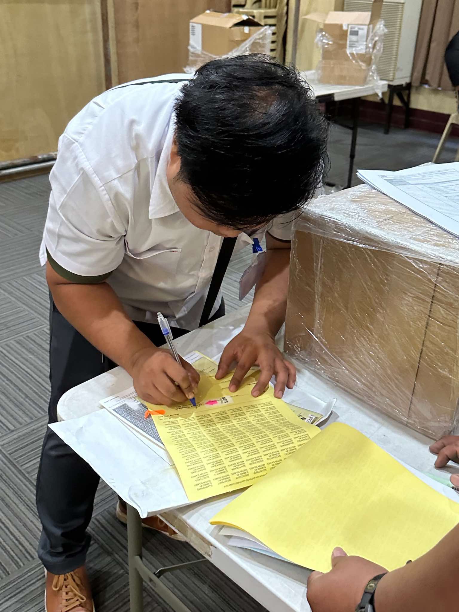 Shipping and Hauling Apple products to Cebu Normal University